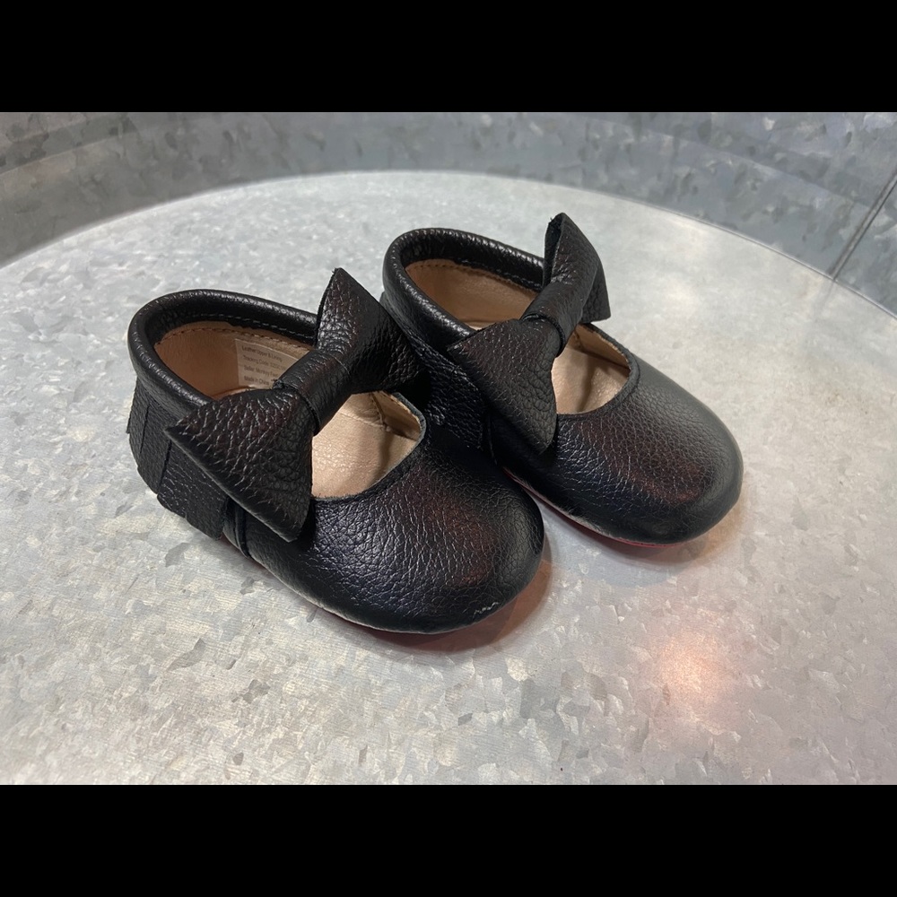 Monkey Feet Black Mocs with bow